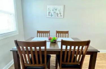 Gated 2BR Condo I 5 min Uptown - Foto 4