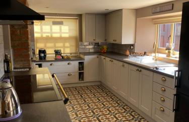Ivy House, three bed cottage, parking garden - Foto 10
