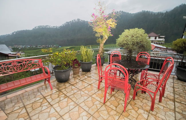 Villa Matahari Tawangmangu powered by Cocotel - Foto 6