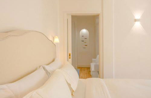 Etoile Luxury Suites - Photo 27