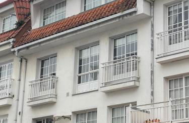 Apartamento R14 en Miño con 2 dormitorios, salón-cocina, 1 baño y zona de lavandería, situado cerca de las playas - Foto 2