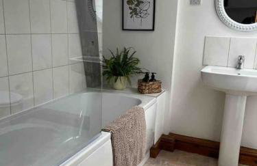 Beautiful mews cottage. Ledbury town centre. - Foto 27