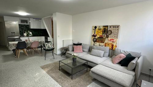 Dream House Paris 5 chambres proche M7et M14 - Photo 2