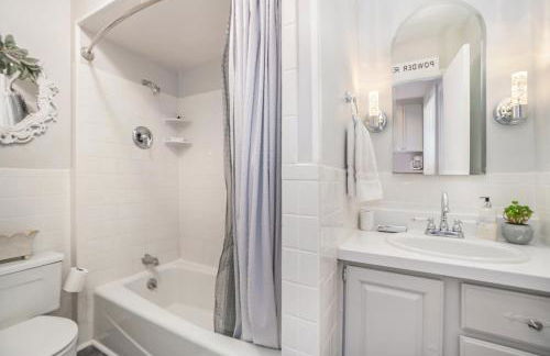 Newly Renovated Cottage 5 mins from Beach! - Foto 18