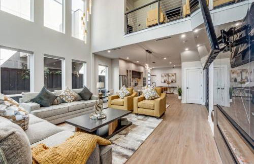 Luxurious Newly Built 5BR 5BA | Rooftop W/ Grill - Foto 1