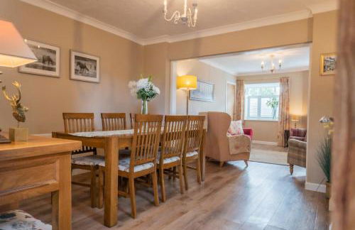 Corner Cottage - character, charm, great location. - Foto 46