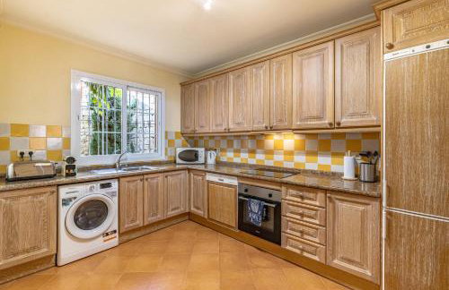 Elegant Golf Apt, Peace, Pool, Panoramic Views - Foto 9