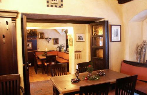 Altstadt Apartment Zittau - stilvolle familienfreundliche Ferienwohnung 78qm am Zittauer Museum und Zittauer Gebirge im Herzen der Oberlausitz mit eigenem Parkplatz ideal zum Wandern im Dreiländereck - Foto 34