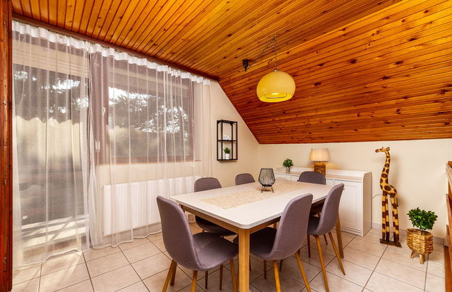 4 bedroom House in Balatonfenyves with garden and terrace - Photo 13