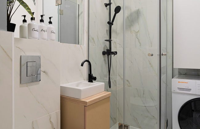 Cismigiu Park Studio - Fresh & Serene Flat with Light-Filled Interiors - Foto 14