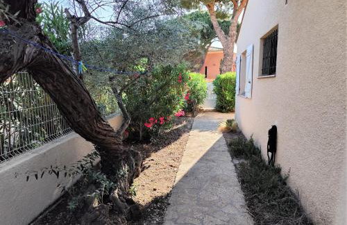 Grande villa, à deux pas de la plage, pinède et du grand Village de Noël - Foto 9