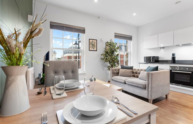 Stunning 1 Bed Apartment Near Heathrow London - Photo 19