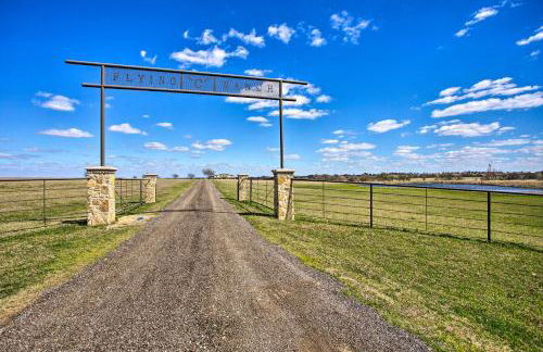 Remodeled Ranch Apt in Sanger 12 Mi to Lake! - Foto 25