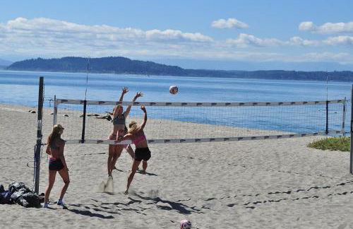 Steps to Alki Beach with Water Views Rooftop deck - Foto 53