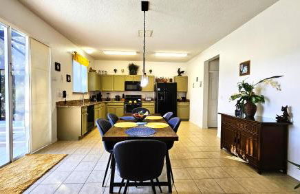 Bluelakeview Luxury Villa with Private Pool & Spa plus Lake Views, BBQ, Games Room - Photo 16