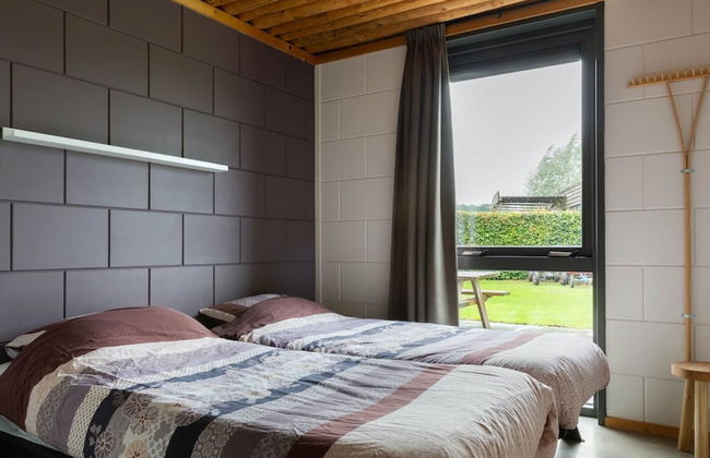 Chalet in Netherlands With Scenic Meadow Views - Photo 11