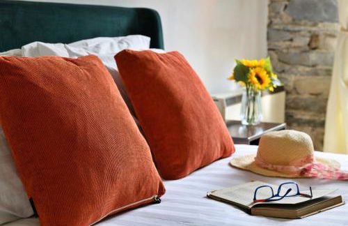 Finest Retreats - Luxury Converted Chapel with Hot Tub & Games Room - Photo 23