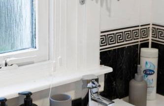 Free Parking - Central - Sleeps 6 - 3 Bedrooms - Foto 24