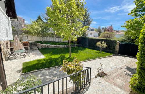 La Fontanilla en Estación de El Espinar - Foto 5