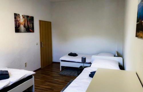 Preiswerte Apartments für Monteure, WLAN, Smart-TV & kostenfreie Parkplätze - Foto 14