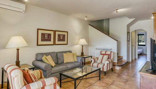 Family villa in Torremirona Resort - Foto 3