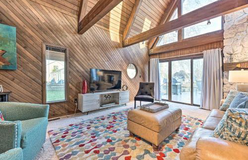 Spacious Syracuse Getaway with Waterfront Deck! - Foto 6