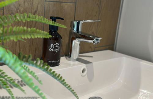 3 bedroom Leeds home for contractors & professionals with free Parking and Netflix nr motorway 5 mins to Royal Armouries - Foto 39