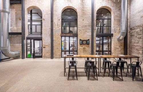 Cozy Luxury Apartment with Gym, Parking, and Rooftop - Foto 17