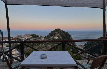 Armando's House - Photo 9