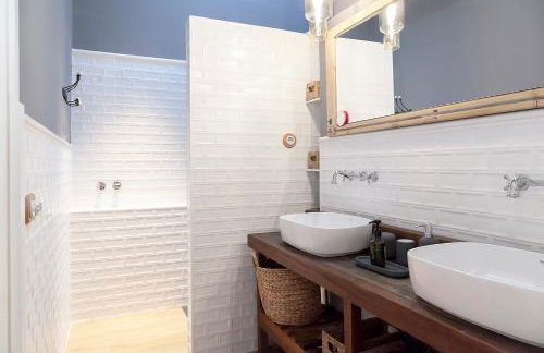 A historic XVI century beach home near Barcelona - Photo 49