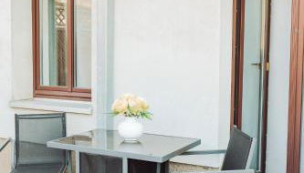 Zentrum, 2R, eigene Terrasse, WiFi, 4P, modern, ruhig - Foto 2