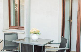 Zentrum, 2R, eigene Terrasse, WiFi, 4P, modern, ruhig - Foto 2