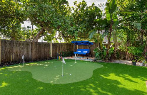 Backyard Oasis 3 Hole Golf Pool Fire Pit - Foto 25