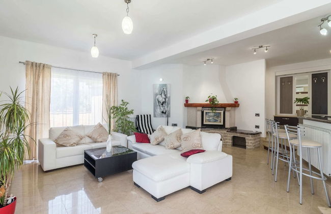 Villa in Pula With Pool Near Roman Arena - Photo 10