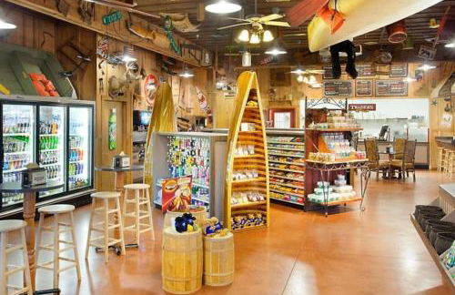 Beautiful 2BD condo in an equestrian themed resort with tons of activities for the family - Foto 20