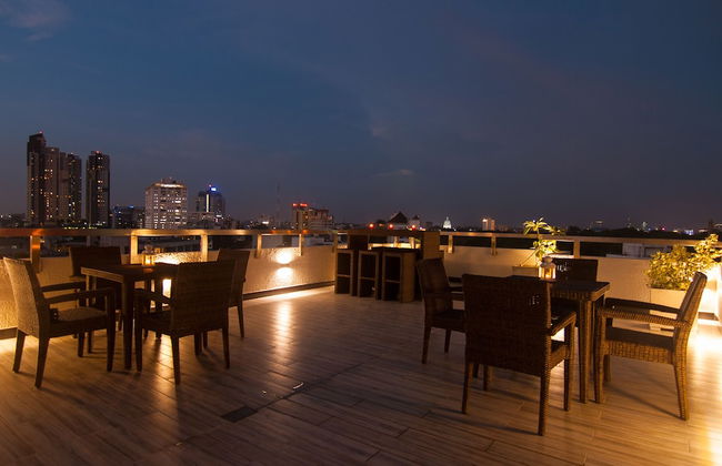 Rococo Residence - Photo 33