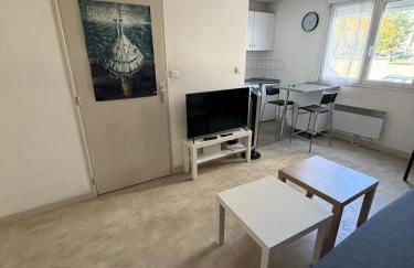 Studio 20m2 parking 4rue proudhon wifi rdcsureleve - Foto 13