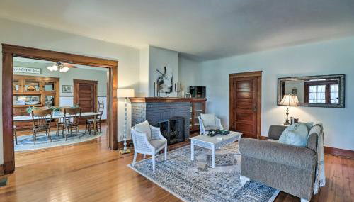 Historic Mountain Home Haven with Large Yard! - Foto 4