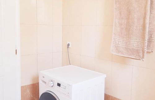 Katy's Luxury Apartments - Photo 41