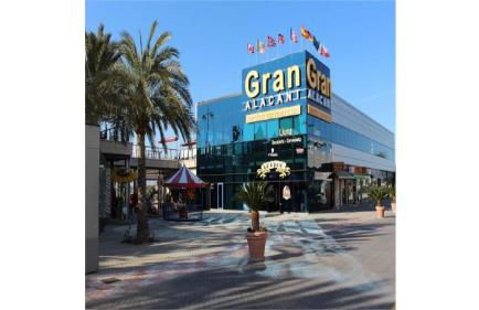 Preciosa casa con terraza y piscina R106 by Novadesta - Foto 24