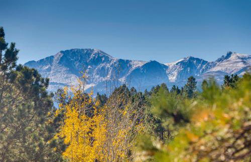 Peaceful Getaway with Private Hot Tub and Mtn Views! - Foto 32