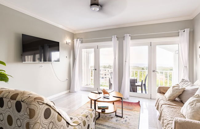 Charming Sea View Town House Chef Driver Optional - Photo 6