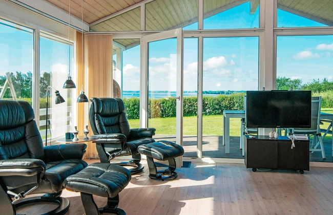 Spacious Holiday Home in Egernsund with Hot Tub - Foto 8