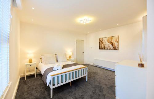 Aura - Elegant Retreat in Prime Leeds Location! - Foto 58