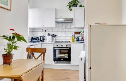 Serviced Apartment London great for contractors 2 mins from train station and near Tottenham Stadium - Foto 11