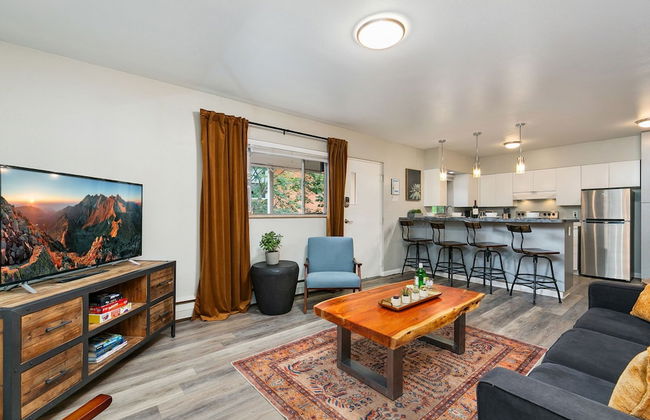 Butterscotch Suite Old Town Stay with Sunny Style - Foto 10