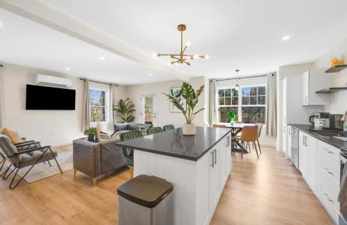 Spacious House in Prime Location - Photo 21