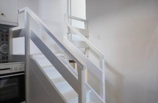 Traditional White House - Photo 19