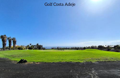 BEAUTIFUL VILLA - 4 bedrooms, heated pool, 2 priv car park places, fibre net, PS5, tv channels - Foto 71