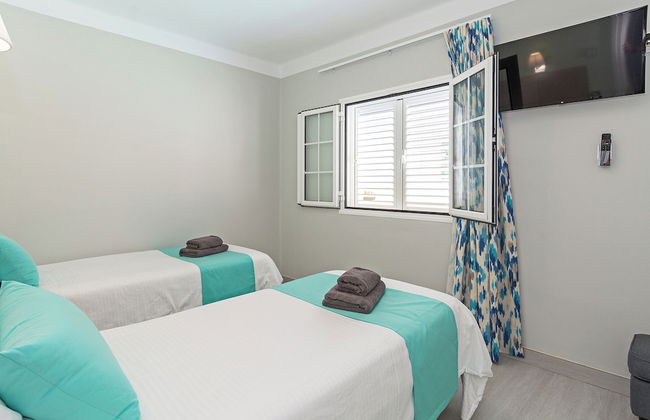 3 Bed Villa - Pool, Patio, Outdoor Dining Terrace - Photo 2